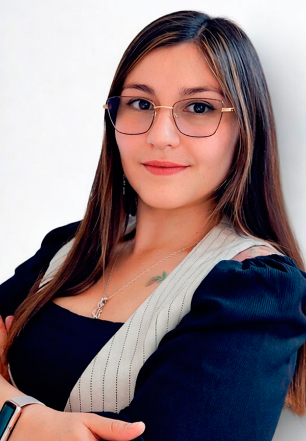 Adriana Cáceres